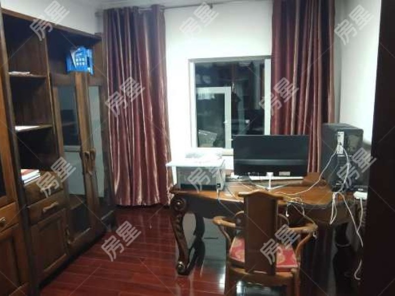 5室2廳2陽臺(tái) 世紀(jì)城華春苑其他