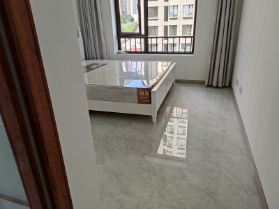 3室2廳2陽臺(tái) 俊發(fā)盛唐城長(zhǎng)安郡(三期)