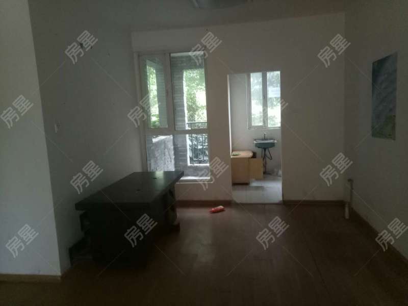 3室2廳2陽(yáng)臺(tái) 世紀(jì)城嵐春苑餐廳