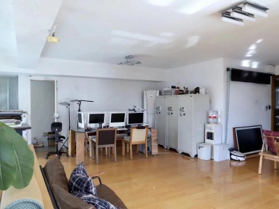 3室2廳1陽臺 銀海SOHO公寓