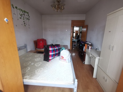 3室2廳1陽(yáng)臺(tái) 書林街131號(hào)