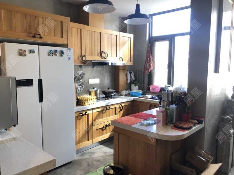 5室2廳4陽臺(tái) 都鐸城邦3號(hào)院別墅廚房