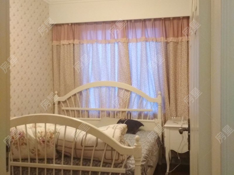 5室2廳3陽臺 印象首日封南區(qū)別墅客廳