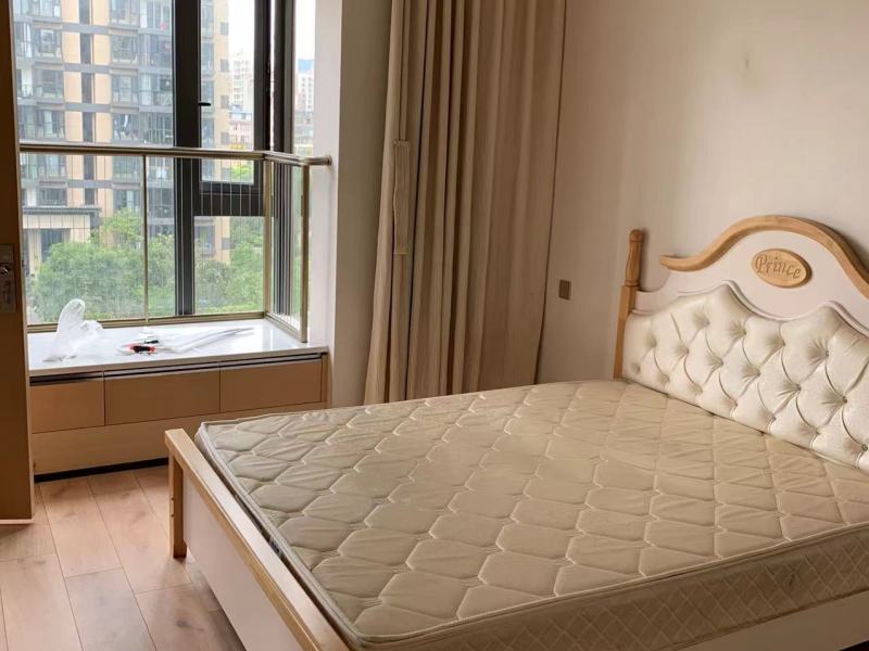 3室1廳1陽(yáng)臺(tái) 江東境界臥室