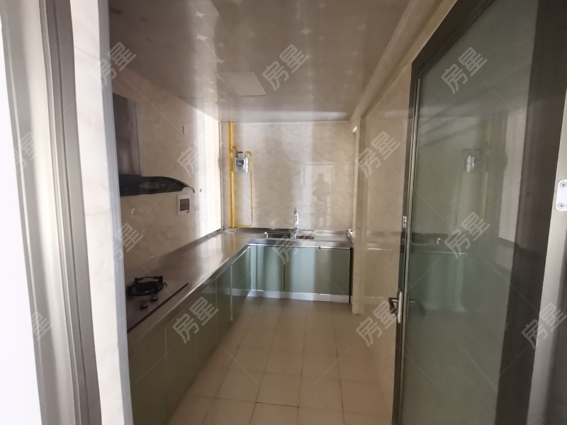 4室2廳2陽臺 同德昆明廣場B區(qū)廚房