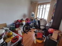 4室2廳1陽臺 秋苑小區(qū)臥室