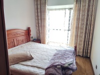 3室2廳1陽(yáng)臺(tái) 海運(yùn)花園臥室