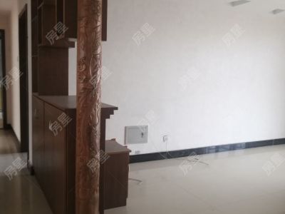 4室2廳2陽臺(tái) 世紀(jì)城嵐春苑