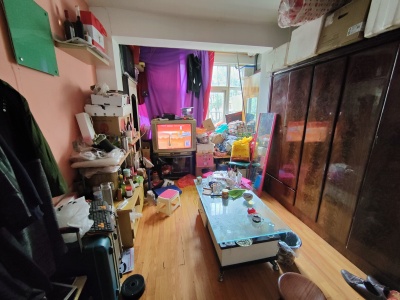 1室2廳1陽臺 岔街通號小區(qū)