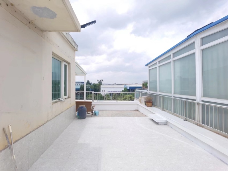 5室2廳3陽(yáng)臺(tái) 滇池花園別墅客廳