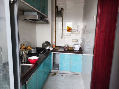 3室2廳1陽(yáng)臺(tái) 海運(yùn)花園廚房