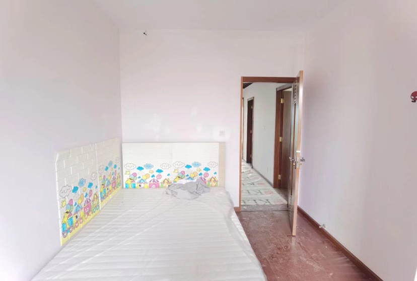 5室2廳3陽(yáng)臺(tái) 滇池花園別墅客廳