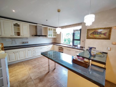 4室3廳3陽(yáng)臺(tái) 俊秀園