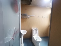 4室2廳2陽臺 銀海暢園西區(qū)衛(wèi)生間