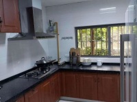 5室3廳3陽(yáng)臺(tái) 滇池星城別墅餐廳