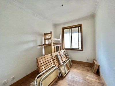 3室2廳1陽臺(tái) 鐵路高層小區(qū)