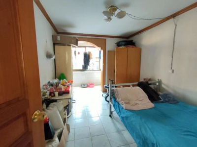 2室2廳1陽臺 門鋼窗廠家屬區(qū)