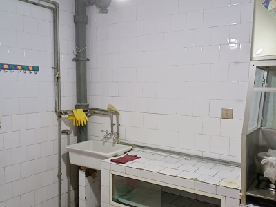 2室1廳1陽臺(tái) 春苑小區(qū)廚房