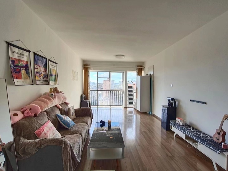 1室1廳 中環(huán)金界客廳