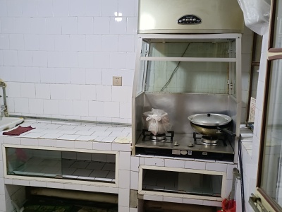 2室1廳1陽臺(tái) 春苑小區(qū)廚房