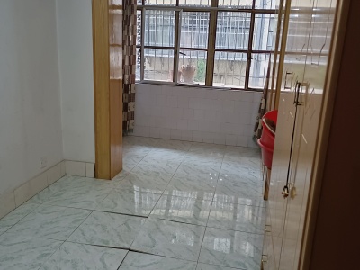 2室1廳1陽臺(tái) 春苑小區(qū)臥室