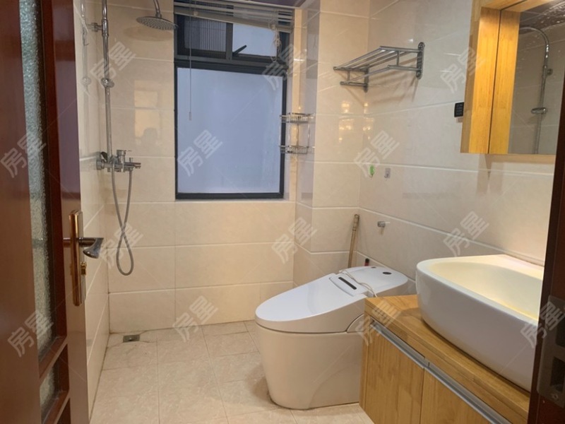 5室2廳2陽臺 新亞洲星云園衛(wèi)生間