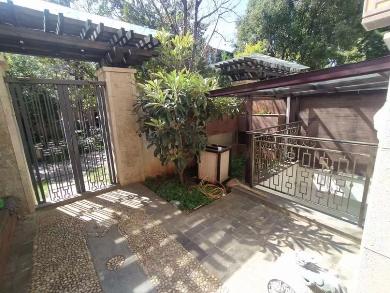 6室3廳2陽臺 昆明恒大云璽別墅戶型圖