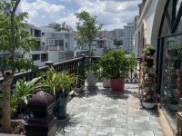 5室2廳3陽(yáng)臺(tái) 金江小區(qū)涵苑別墅客廳