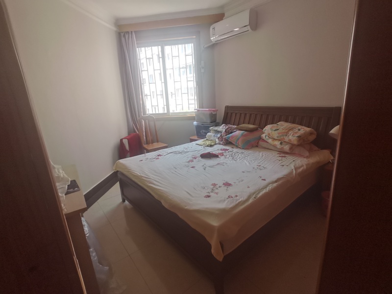 2室2廳1陽臺 江東鳴翠園東區(qū)客廳