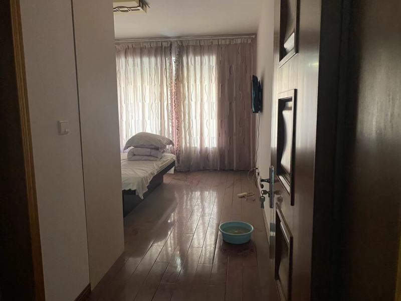 6室3廳2陽臺 金水灣客廳