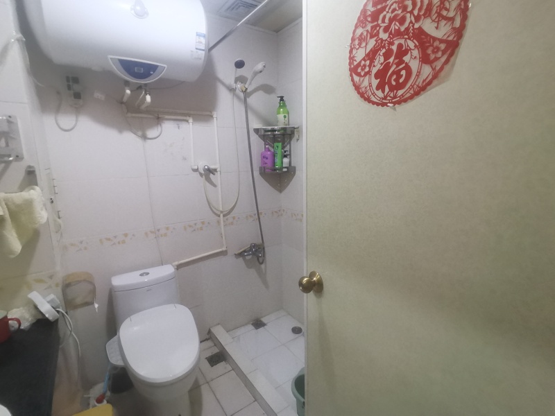 2室2廳1陽臺 江東鳴翠園東區(qū)客廳