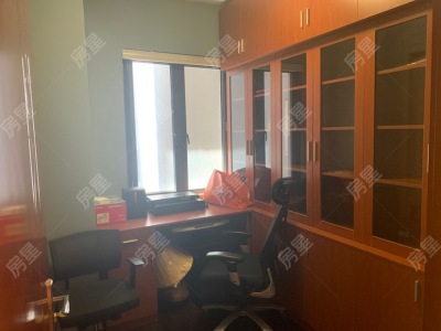 5室2廳2陽臺 新亞洲星云園臥室