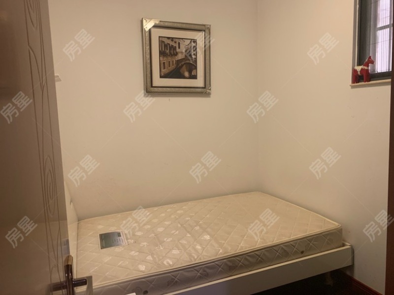 5室2廳2陽臺 新亞洲星云園臥室