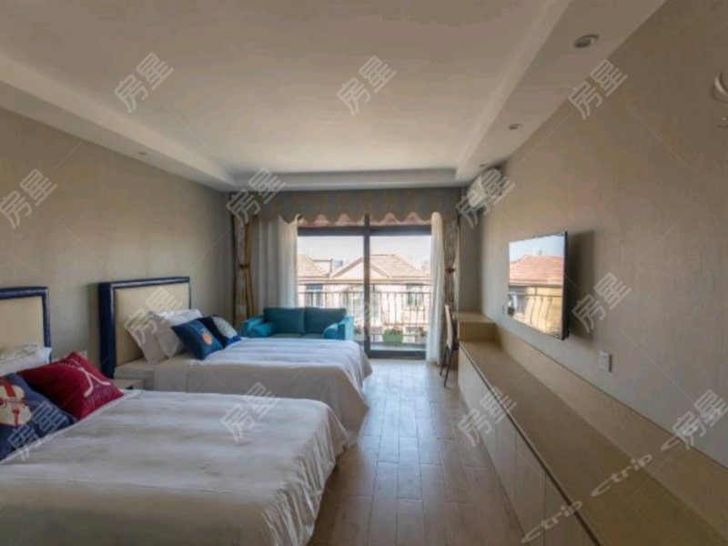 9室3廳4陽臺(tái) 云大知城一期別墅臥室