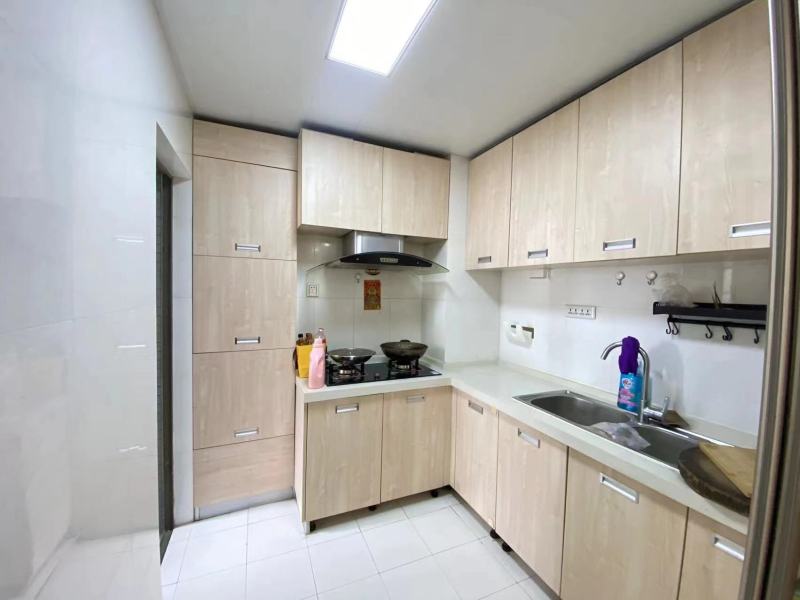 2室2廳1陽臺 世紀(jì)俊園其他