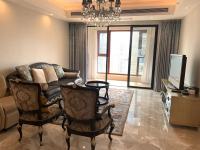 4室2廳2陽(yáng)臺(tái) 俊發(fā)逸天峰客廳