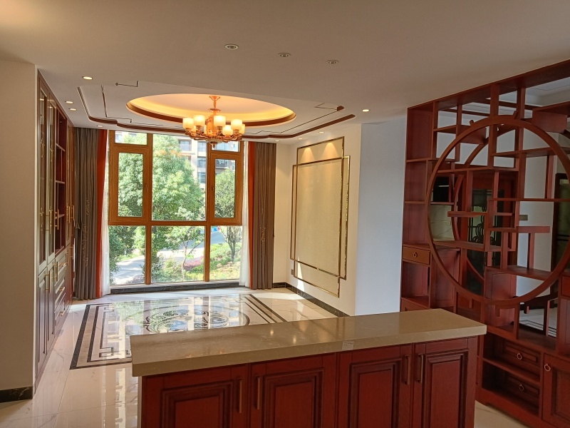 5室3廳3陽臺(tái) 山水潤城別墅客廳