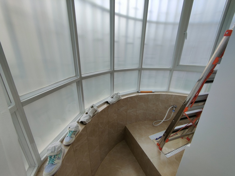 2室2廳1陽臺(tái) 南站小區(qū)陽臺(tái)