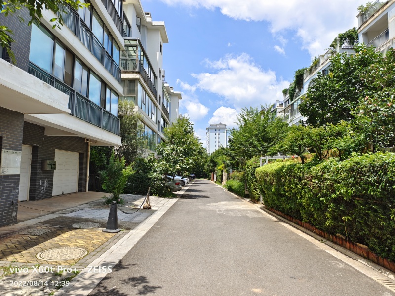 5室2廳2陽(yáng)臺(tái) 金江小區(qū)涵苑別墅其他