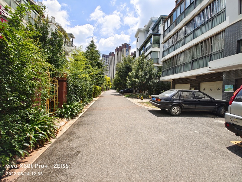 5室2廳2陽(yáng)臺(tái) 金江小區(qū)涵苑別墅其他