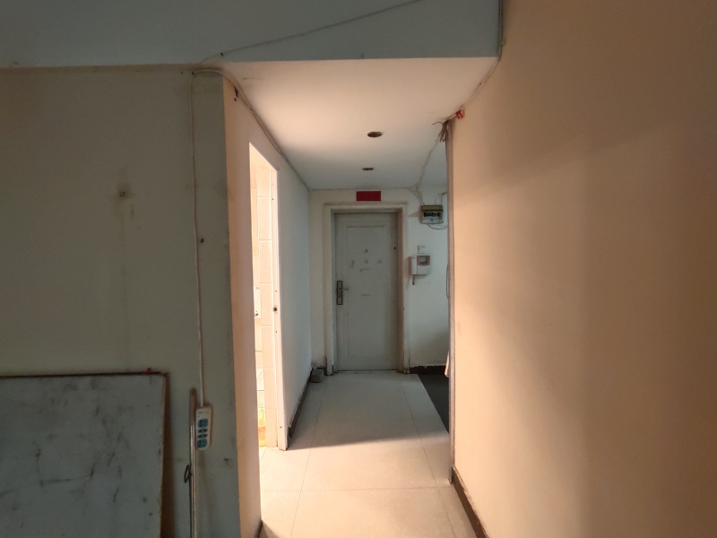 2室2廳1陽(yáng)臺(tái) 愛(ài)尚公寓公寓門(mén)廳