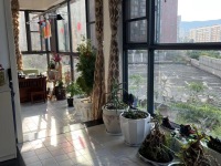 4室2廳2陽臺 德潤朗悅灣客廳