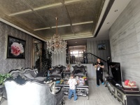 5室2廳3陽臺 林泉智苑別墅客廳