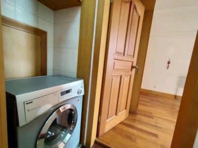 3室2廳1陽臺 新港花園