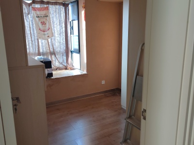 3室2廳1陽(yáng)臺(tái) 上東城