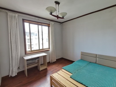 4室2廳2陽臺 隆居花園