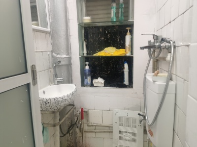 1室2廳1陽(yáng)臺(tái) 明通巷45號(hào)