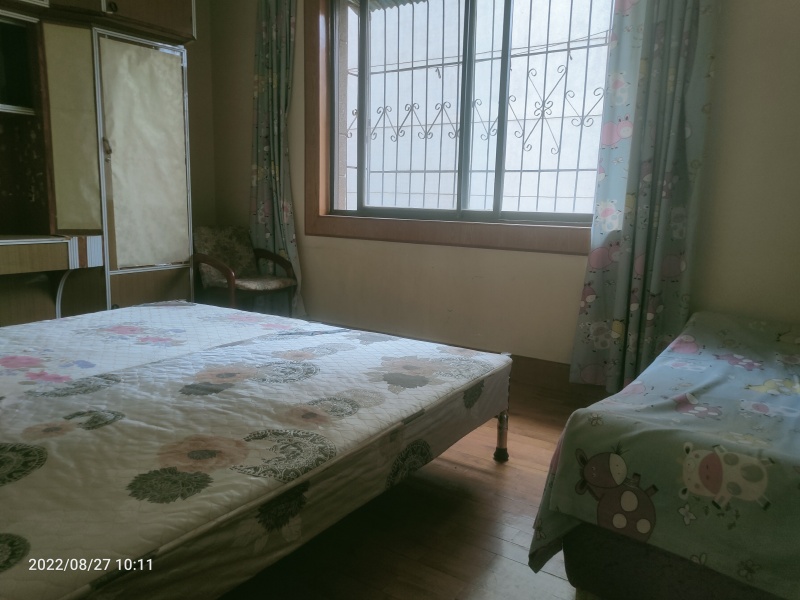 3室2廳2陽臺 紅塔花園客廳