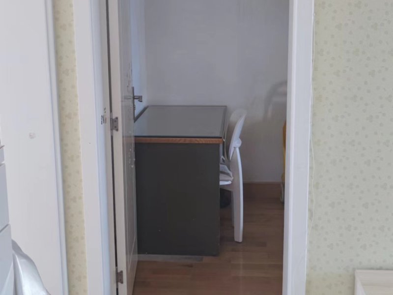 3室2廳 火車北站東貨場(chǎng)臥室