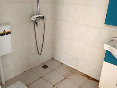 1室1陽(yáng)臺(tái) 銀杏金川客廳